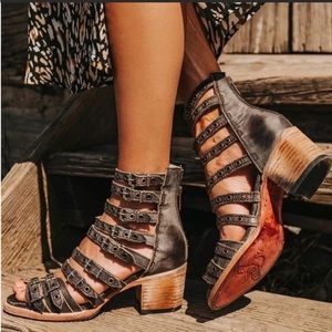 COPY - Freebird Cassandra sandal size 8